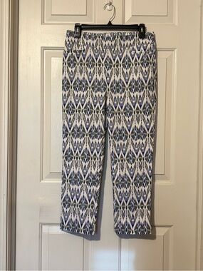 Chico's Pull On Cropped Stretch Pants Blue Green White IKat Pattern Size 6